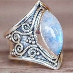 Vintage silver plated moon stone Ring